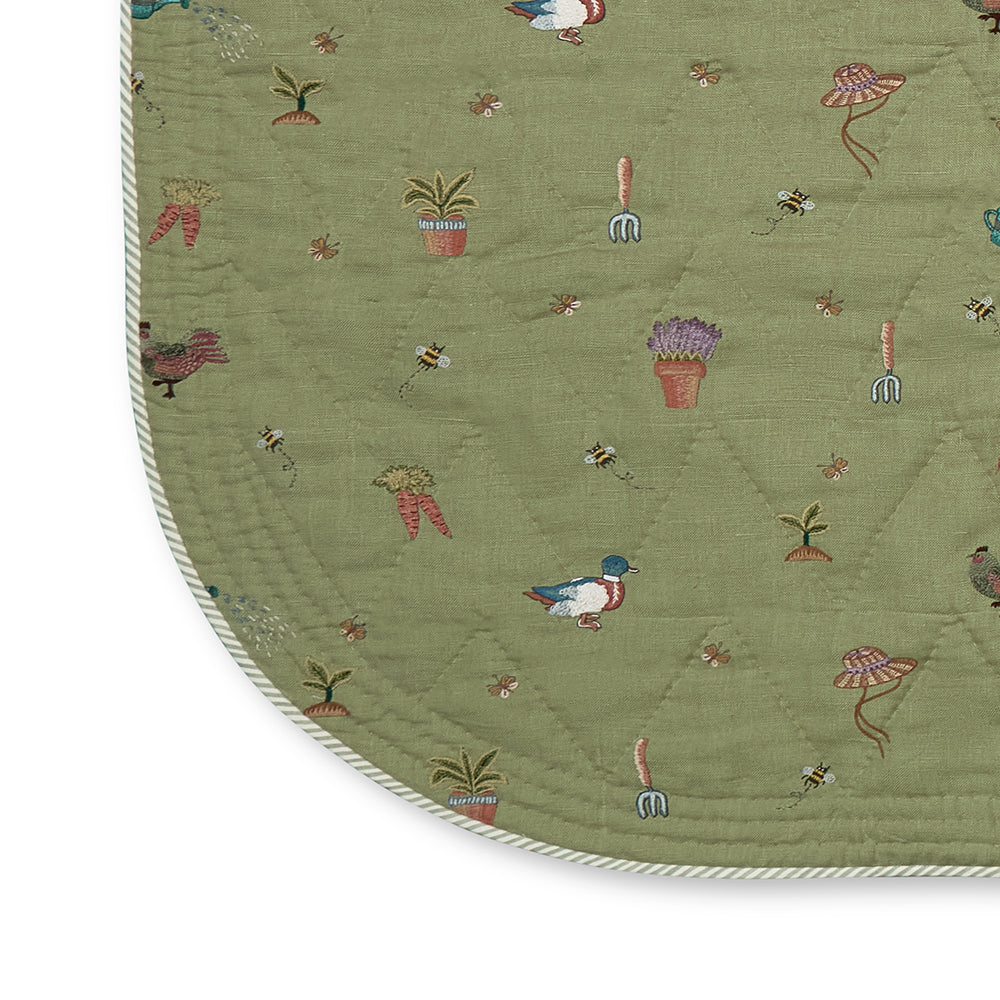 Garden Shed Quilted Bedspread - Green