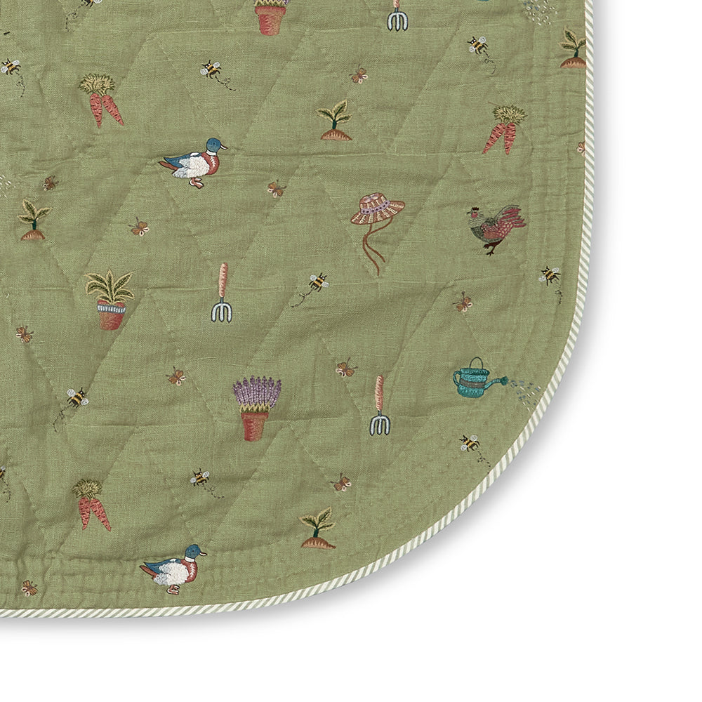 Garden Shed Quilted Bedspread - Green
