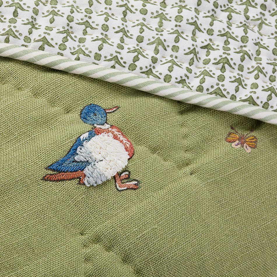 Garden Shed Quilted Bedspread - Green