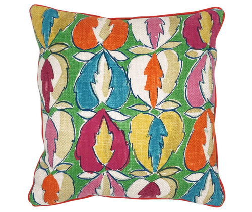 This 45 x 45 cm Cushion in Kit's heart of oak fabric, in Oak is printed on a textured twill, and picks out the leaf-like design with pops of orange, red, pink and olive, against a dark green ground, and is piped in orange piping, to create a great homage to autumn.