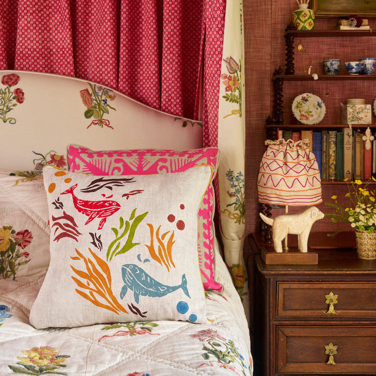 A perfect bedroom decorative cushion, for ocean and animal lovers.