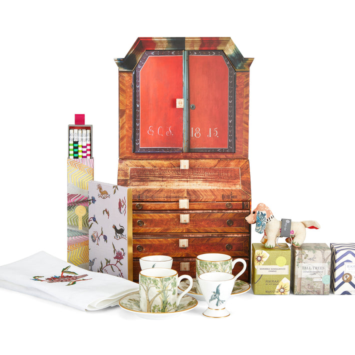 Front facing Bureau gift set, displaying all products included in front of bureau gift set