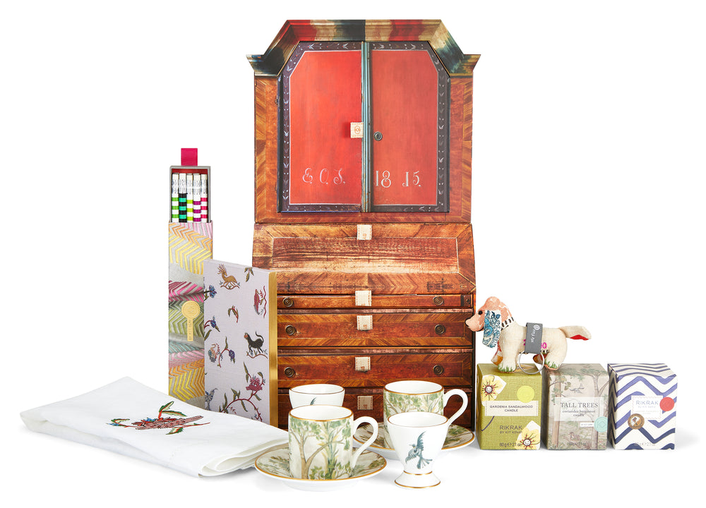 Front facing Bureau gift set, displaying all products included in front of bureau gift set
